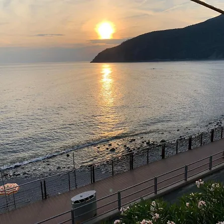 Apartment M'illumino D'immenso - Moneglia